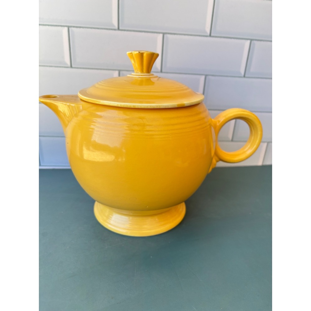 Vintage Fiesta Yellow Teapot Homer Laughlin USA Art Deco MCM *READ*